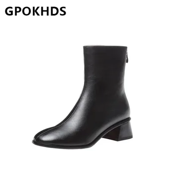 GPOKHDS 2021 women Ankle boots Cow leather winter short plush Round Toe Zipper Med heels female boots size 39
GPOKHDS 2021 women Ankle boots Cow leather winter short plush Round Toe Zipper Med heels female boots size 39