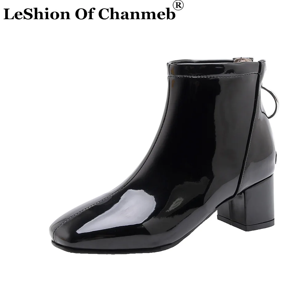Shiny Patent PU Leather Mid Block Heeled Back Zipper Booties for Women Casual Spring Autumn Shoes Ladies Ankle Boots Size 33-51
Shiny Patent PU Leather Mid Block Heeled Back Zipper Booties for Women Casual Spring Autumn Shoes Ladies Ankle Boots Size 33-51