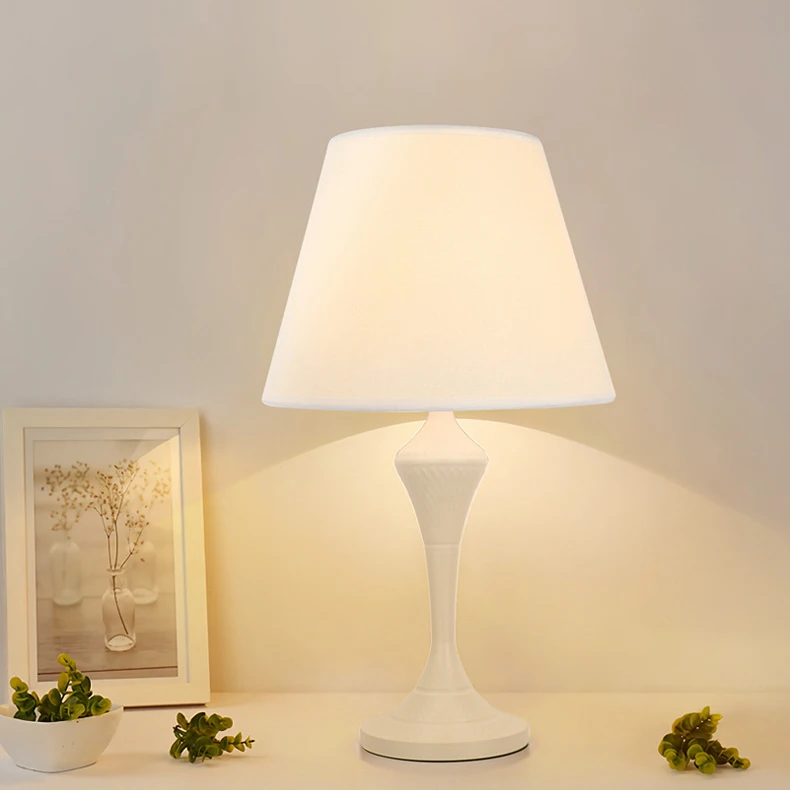 Dimming 7W LED Table Reading Light Fixture Desk Lamp E27 Bulb In/Off Button Plug
Dimming 7W LED Table Reading Light Fixture Desk Lamp E27 Bulb In/Off Button Plug