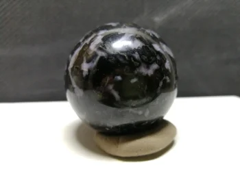 152.1gNatural dragon ball crystal energy crystal ball, furniture accessories 
152.1gNatural dragon ball crystal energy crystal ball, furniture accessories