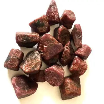 200g natural red corundum red stone original stone
200g natural red corundum red stone original stone