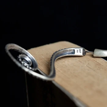 Personality Retro 925 cute Clip Earrings Gothic Punk Octopus Tentacles Earrings Prevent Allergy Women Jewelry 1PC For Left Ear
Personality Retro 925 cute Clip Earrings Gothic Punk Octopus Tentacles Earrings Prevent Allergy Women Jewelry 1PC For Left Ear