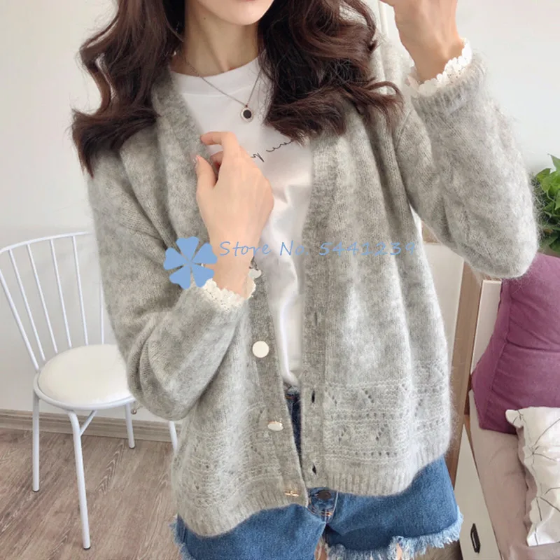 2020 Women Cardigan V Neck Simple Soft Sweater Lace Patchwork Knitted Women Jacket
2020 Women Cardigan V Neck Simple Soft Sweater Lace Patchwork Knitted Women Jacket