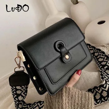 LUCDO Brand Designer PU Leather Women Handbags Casual Wide Shoulder Strap Crossbody Bags for Women 2020 Lady Small Shoulder Bags
LUCDO Brand Designer PU Leather Women Handbags Casual Wide Shoulder Strap Crossbody Bags for Women 2020 Lady Small Shoulder Bags
