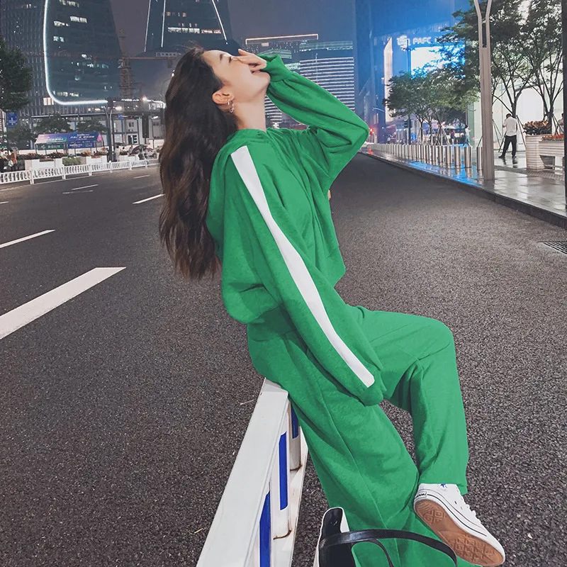 Photo Shoot in Careful Machine High-waisted Slimming Slit Big Long Loose Pants Women's Hooded White Hoodie Loose-Fit Leisure Sui
Photo Shoot in Careful Machine High-waisted Slimming Slit Big Long Loose Pants Women's Hooded White Hoodie Loose-Fit Leisure Sui