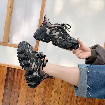 bottom muffin slope heel tie up daddy Korean new graffiti thick shoes with plush cotton shoes, red super
bottom muffin slope heel tie up daddy Korean new graffiti thick shoes with plush cotton shoes, red super