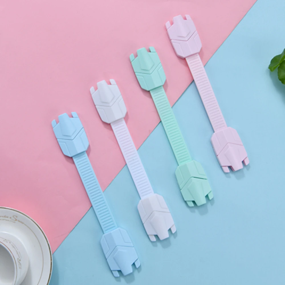 4Pcs Baby Safety Locks solid Cabinet Drawer Lock Plastic Doors Locking Protection Children Child Proof Blocker Baby safety
4Pcs Baby Safety Locks solid Cabinet Drawer Lock Plastic Doors Locking Protection Children Child Proof Blocker Baby safety