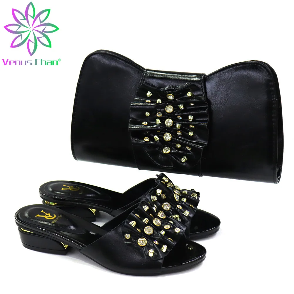 Summer Rhinestone Slippers High Heels Shoes and Bag for New Year Parties Elegant Fashion Casual Shoe Women Sandals Plus Size
Summer Rhinestone Slippers High Heels Shoes and Bag for New Year Parties Elegant Fashion Casual Shoe Women Sandals Plus Size