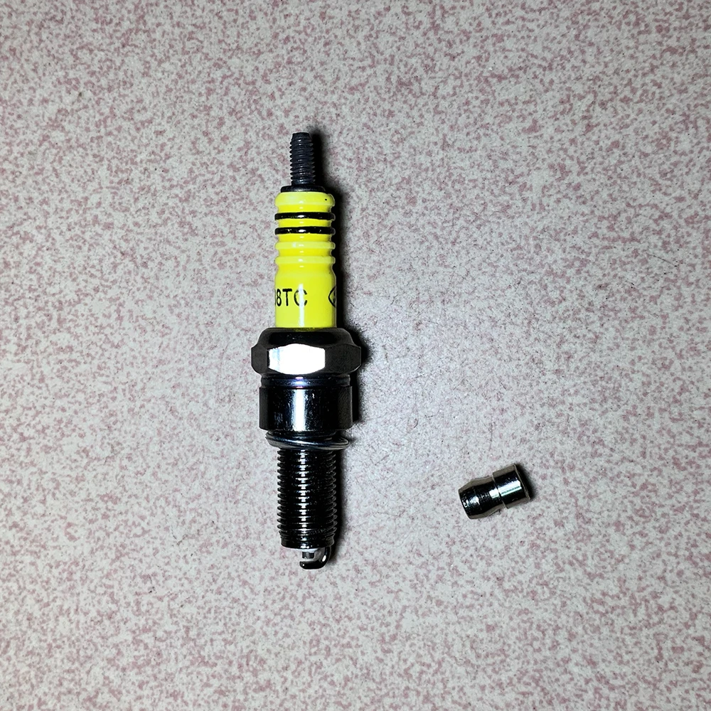Spark plug b8tc for 4 stroke motorcycle engines, snowmobiles, ATV, electrode standard, cr8e
Spark plug b8tc for 4 stroke motorcycle engines, snowmobiles, ATV, electrode standard, cr8e