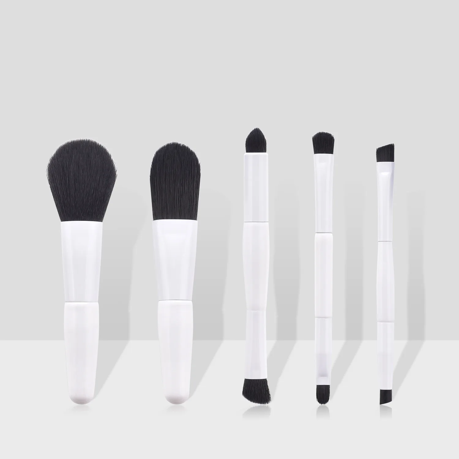 5pcs Travel Portable Mini Facial Makeup Brushes Set Smudge Eyeshadow Eyebrow Brush Make Up Brush kit Professional
5pcs Travel Portable Mini Facial Makeup Brushes Set Smudge Eyeshadow Eyebrow Brush Make Up Brush kit Professional