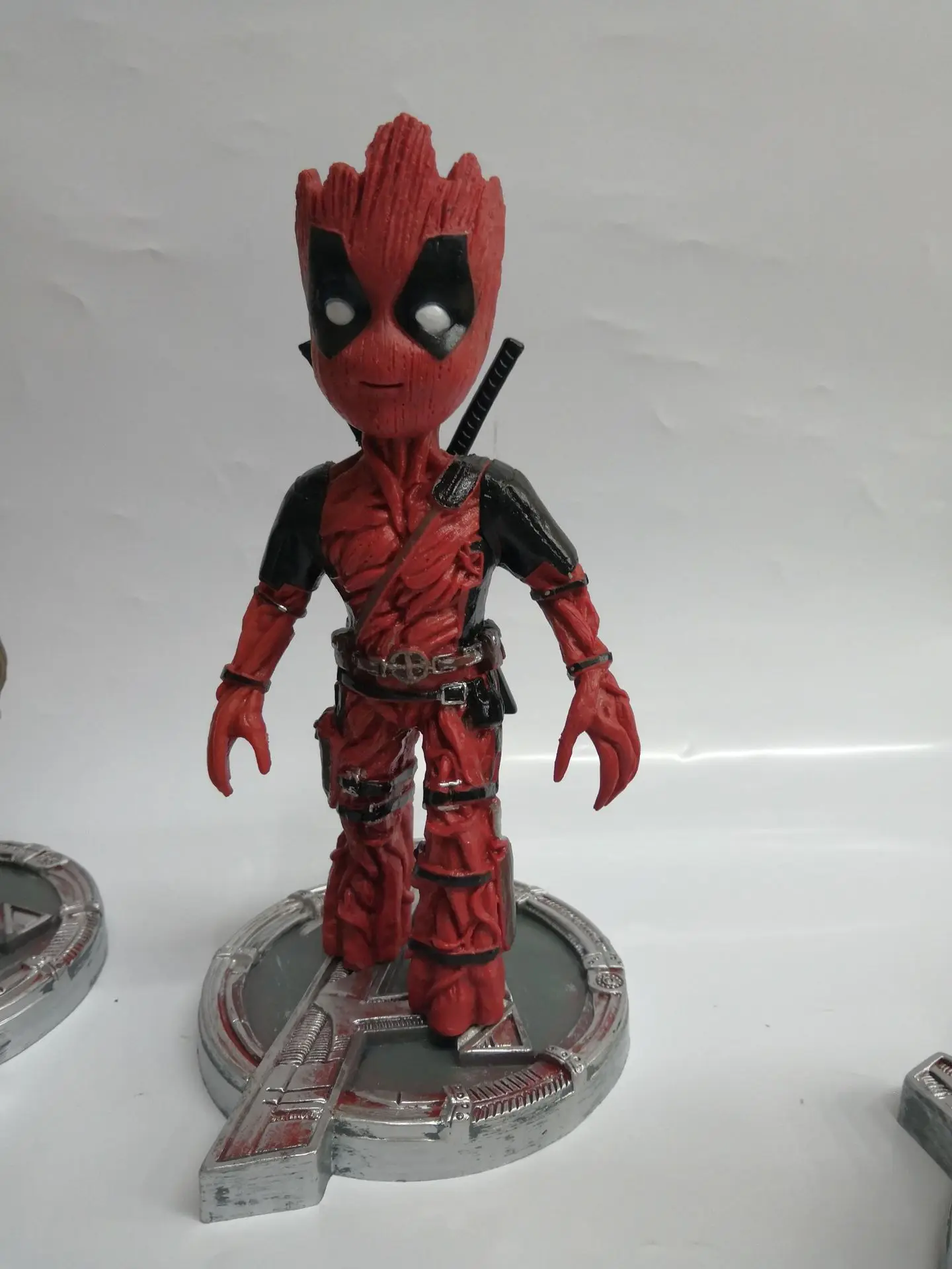 Galaxy Guard Flowerpot Shuren Groot COS Deadpool America Captain Thor Small Tree PVC
Galaxy Guard Flowerpot Shuren Groot COS Deadpool America Captain Thor Small Tree PVC