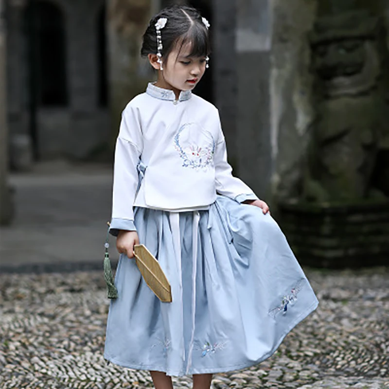 2019 girls Ancient Chinese Costume Kids Child Hanfu Dress Clothing Folk Dance Performance Chinese Traditional Dress For Girls
2019 girls Ancient Chinese Costume Kids Child Hanfu Dress Clothing Folk Dance Performance Chinese Traditional Dress For Girls
