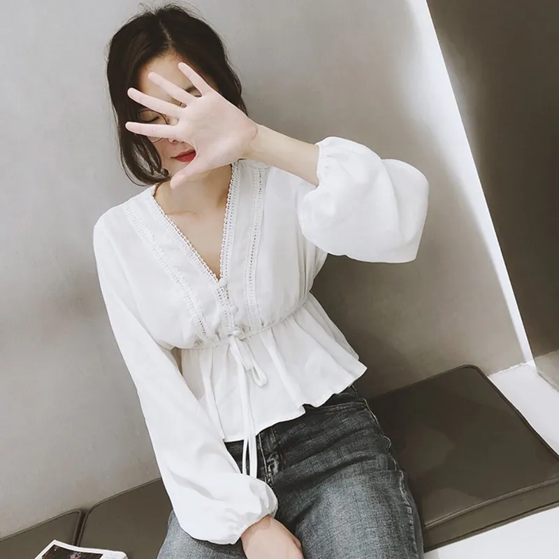Women Short Shirt Fashion Ruffled V-neck Blouses Long-sleeved Lace Blouses Women Tops
Women Short Shirt Fashion Ruffled V-neck Blouses Long-sleeved Lace Blouses Women Tops