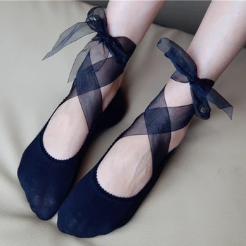 Tie Ship Socks Women's Forefoot Pad Princess Socks Cotton Shallow Mouth Non Slip Invisible Socks Short High Heels Socks 2020
Tie Ship Socks Women's Forefoot Pad Princess Socks Cotton Shallow Mouth Non Slip Invisible Socks Short High Heels Socks 2020