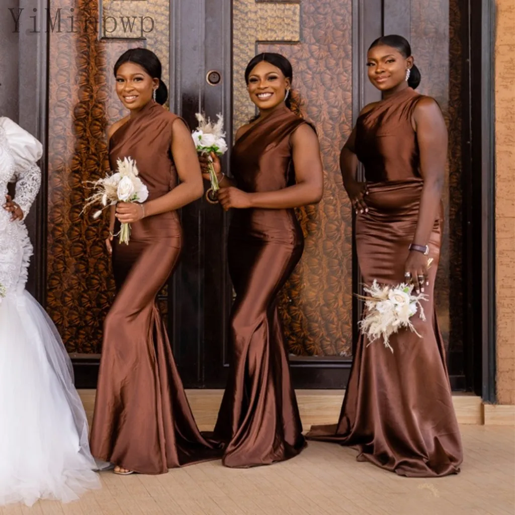 African Mermaid Bridesmaid Dresses One Shoulder Sweep Train Wedding Guest Party Gowns robe de soirée de mariage
African Mermaid Bridesmaid Dresses One Shoulder Sweep Train Wedding Guest Party Gowns robe de soirée de mariage