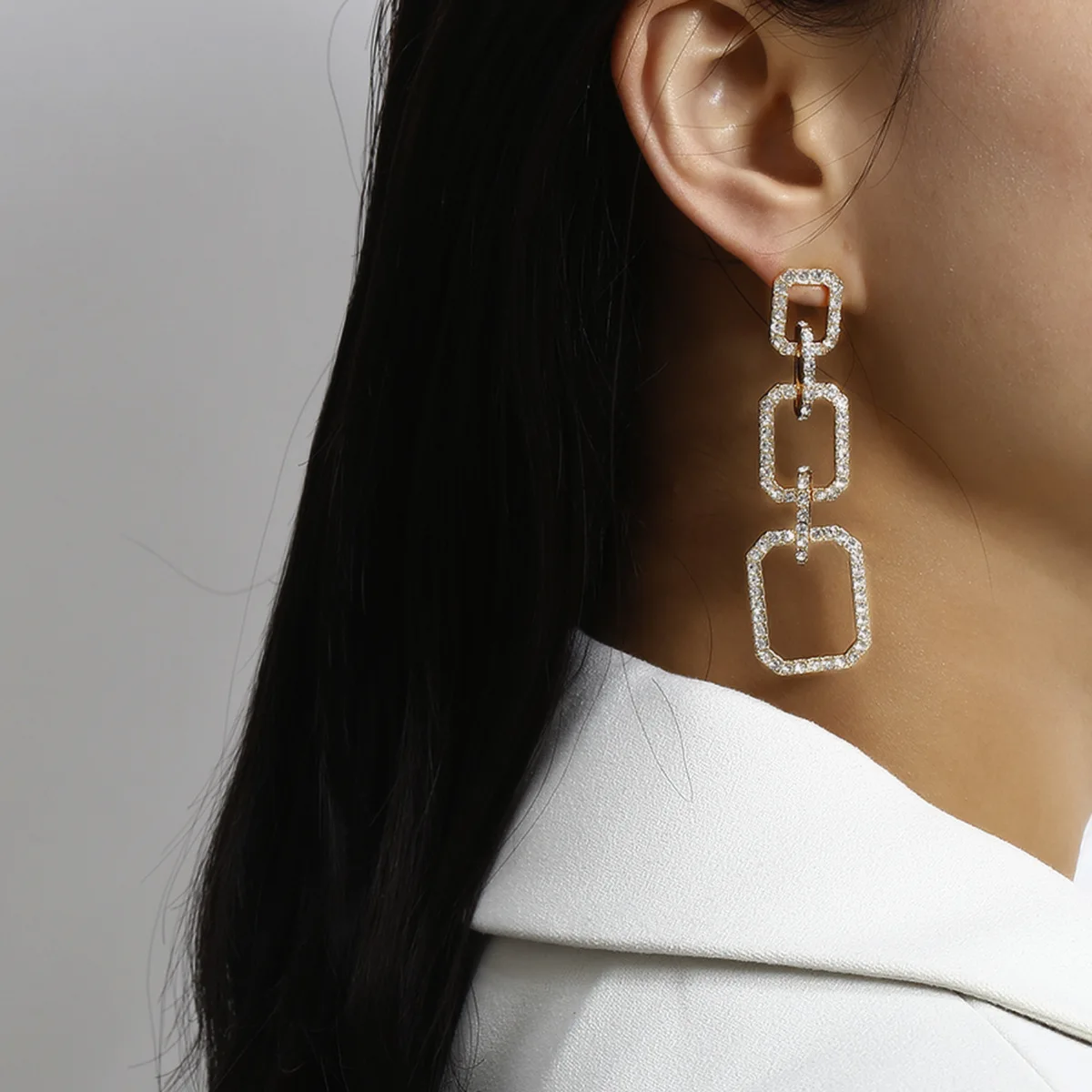 Cross-Border Ornament Diamond Geometric Ear Stud Female Personality Exaggerated Creative Alloy Electroplated Earrings
Cross-Border Ornament Diamond Geometric Ear Stud Female Personality Exaggerated Creative Alloy Electroplated Earrings