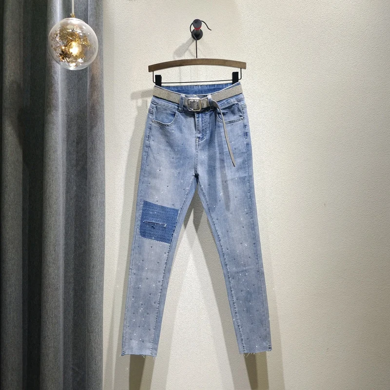 European Style Hole Jeans for Woman High Waist Jeans Female 2020 Spring and Summer New Contrast Hole Diamond Stretch Pencil Pant
European Style Hole Jeans for Woman High Waist Jeans Female 2020 Spring and Summer New Contrast Hole Diamond Stretch Pencil Pant