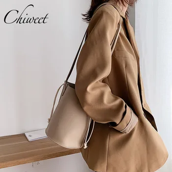 Designer Simple Bucket Bag Women Shoulder Bags Composite Bag 2 Set Fur Messenger Bag Brand Female Vintage Tote Luxury Handbags
Designer Simple Bucket Bag Women Shoulder Bags Composite Bag 2 Set Fur Messenger Bag Brand Female Vintage Tote Luxury Handbags