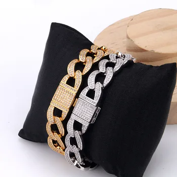 12.5mm Hip Hop AAA CZ Stone Paved Bling Iced Out Open Lock Round Cuban Link Chain Bangle Bracelet for Men Rapper Jewelry
12.5mm Hip Hop AAA CZ Stone Paved Bling Iced Out Open Lock Round Cuban Link Chain Bangle Bracelet for Men Rapper Jewelry