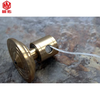 1PC Brass Manual Lathe Pull Cable Bearing Gyro Exquisite Portable Personality Pirates Dream Space Gyro Toy EDC Outdoor Tool
1PC Brass Manual Lathe Pull Cable Bearing Gyro Exquisite Portable Personality Pirates Dream Space Gyro Toy EDC Outdoor Tool