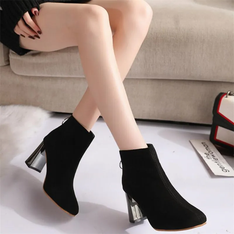 LZJ 2019 Fashion High Heels Autumn Winter Square Toe Ankle Boots Women suede Leather Shoes Woman Dress shoes Botas Mujer
LZJ 2019 Fashion High Heels Autumn Winter Square Toe Ankle Boots Women suede Leather Shoes Woman Dress shoes Botas Mujer