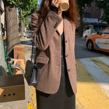 Women Chic Autumn Winter Woolen Blazer Coat Ladies Brown Slim Straight Wool Suit Jacket Turn Down Collar Outwear with Pocket
Women Chic Autumn Winter Woolen Blazer Coat Ladies Brown Slim Straight Wool Suit Jacket Turn Down Collar Outwear with Pocket