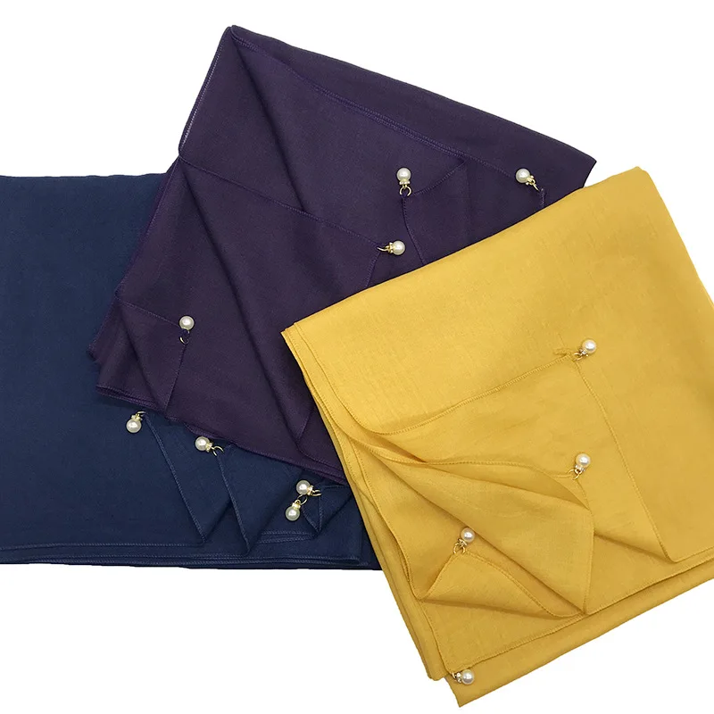 Square pashmina Muslim headscarf Women popular muffler Solid scarf Crystal chain edge shawls New bandana Islamic hijab
Square pashmina Muslim headscarf Women popular muffler Solid scarf Crystal chain edge shawls New bandana Islamic hijab