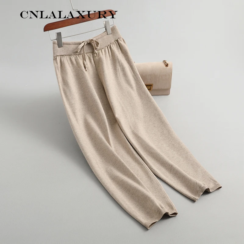 New Korean Section Fashion Women Trousers Autumn Winter knitted Wide Leg wool Pants Elastic High Waist Female Casual Loose Pant
New Korean Section Fashion Women Trousers Autumn Winter knitted Wide Leg wool Pants Elastic High Waist Female Casual Loose Pant