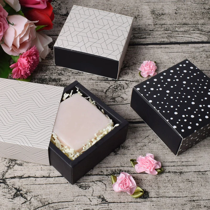 10Pcs Present Bag Cardboard Candy Box Holiday Gift Storage Case Printed Wedding Chocolate Holder (Without Ribbon/Sticker)
10Pcs Present Bag Cardboard Candy Box Holiday Gift Storage Case Printed Wedding Chocolate Holder (Without Ribbon/Sticker)