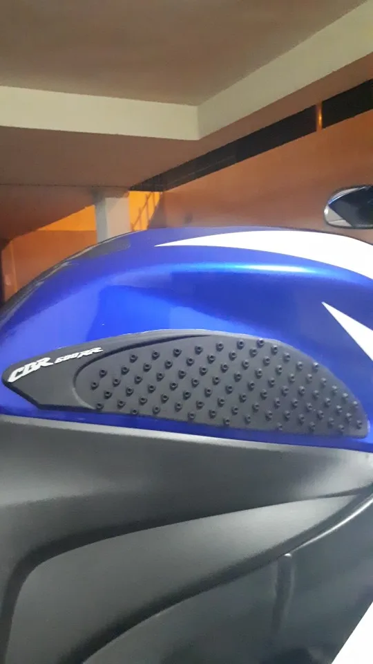 For Honda CBR600RR CBR 600 RR 2007 2008 2009 2010-2012 Tank Pad Protector Sticker Decal Gas Knee Grip
For Honda CBR600RR CBR 600 RR 2007 2008 2009 2010-2012 Tank Pad Protector Sticker Decal Gas Knee Grip