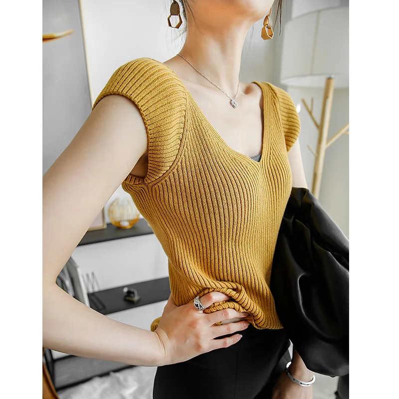 Summer 2020 girl's new short sleeve sweater Korean version slim fit, high elasticity and no deformation Pullove
Summer 2020 girl's new short sleeve sweater Korean version slim fit, high elasticity and no deformation Pullove
