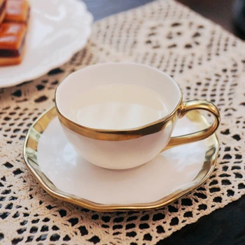 Luxury Saucer Cup Coffee Ceramic Gold Eco Friendly Coffee Tea Cups European British Kubek Drewniany Household Products EF50CS
Luxury Saucer Cup Coffee Ceramic Gold Eco Friendly Coffee Tea Cups European British Kubek Drewniany Household Products EF50CS