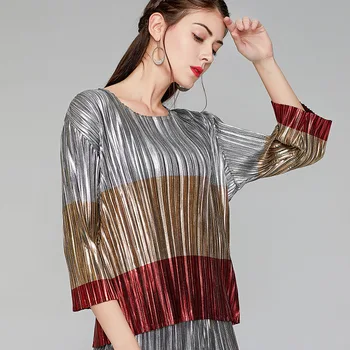 Reflective tops women's spring and autumn Miyake pleated seven-quarter sleeves straight elastic loose color matching coating
Reflective tops women's spring and autumn Miyake pleated seven-quarter sleeves straight elastic loose color matching coating