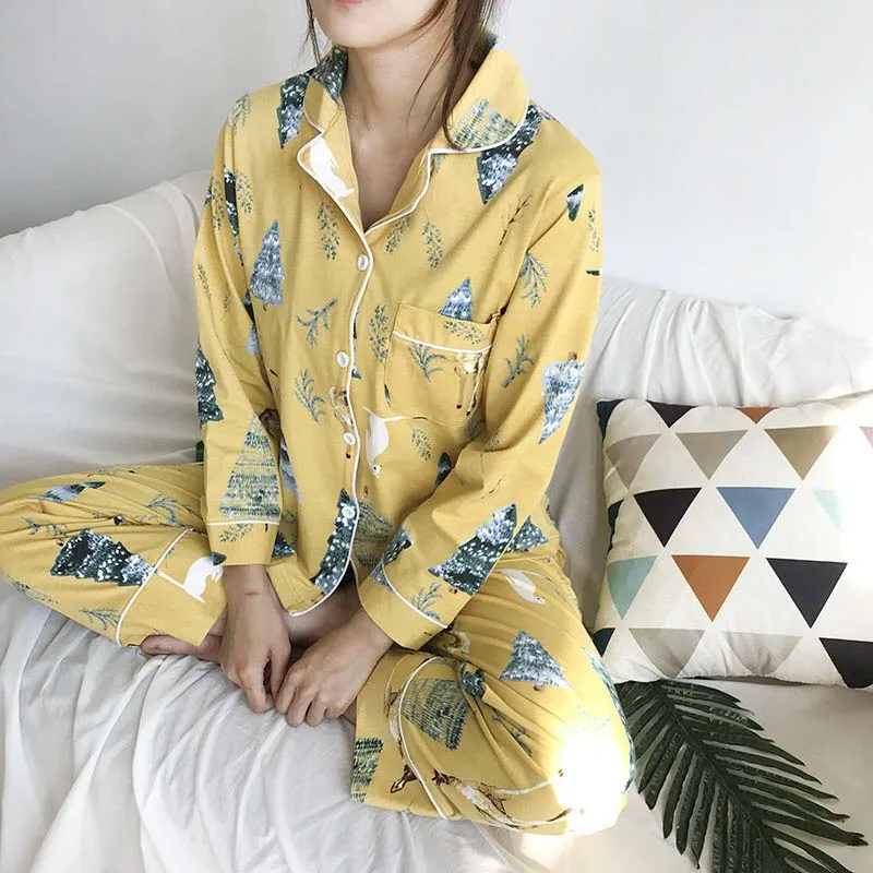 Autumn And Winter Ladies Pajamas Set Comfort Casual Long Sleeve Cardigan+Pants Fashion Cartoon Printed Fresh Style Homewear
Autumn And Winter Ladies Pajamas Set Comfort Casual Long Sleeve Cardigan+Pants Fashion Cartoon Printed Fresh Style Homewear