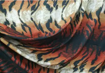 150cm*100cm spandex bottom domineering tiger pattern printed fabric, impenetrable performance costume swimsuit bikini fabric
150cm*100cm spandex bottom domineering tiger pattern printed fabric, impenetrable performance costume swimsuit bikini fabric
