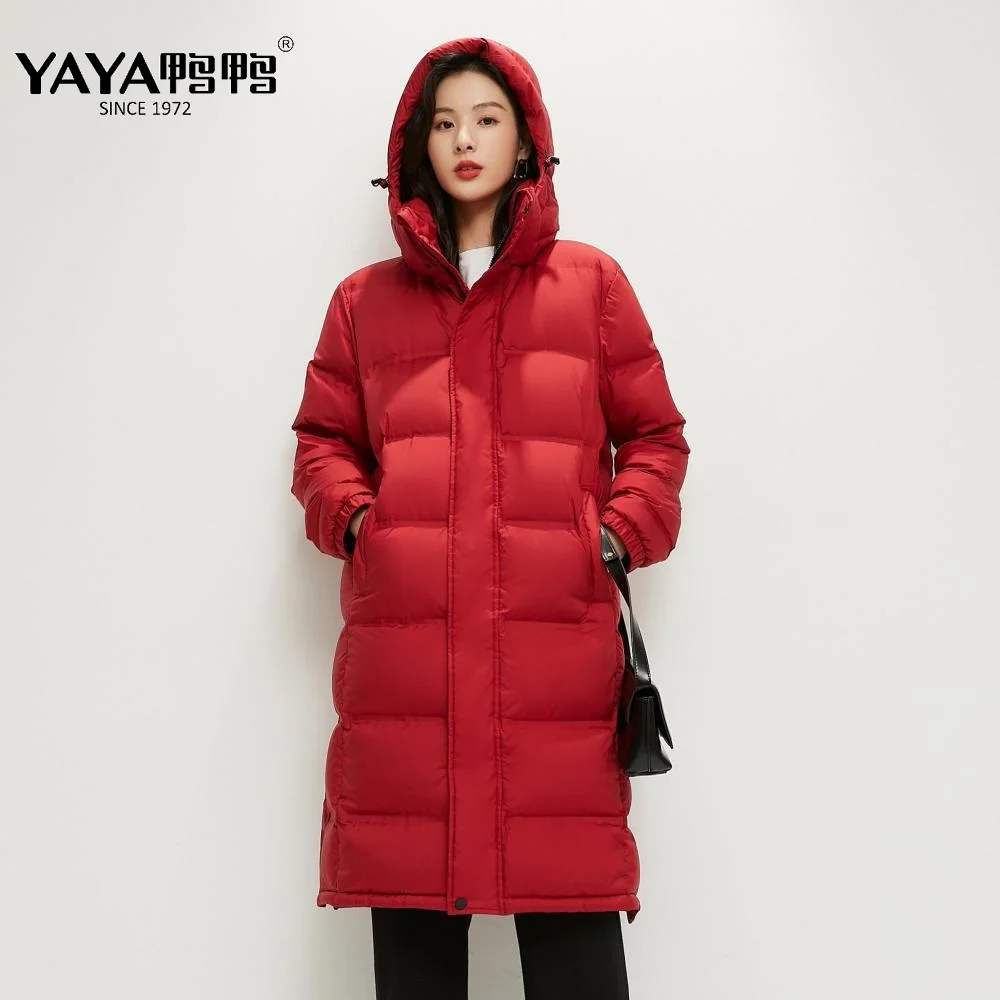 Фото Женская зимняя куртка-пуховик YAYA 2021 с воротником-стойкой и защитой от ветра |