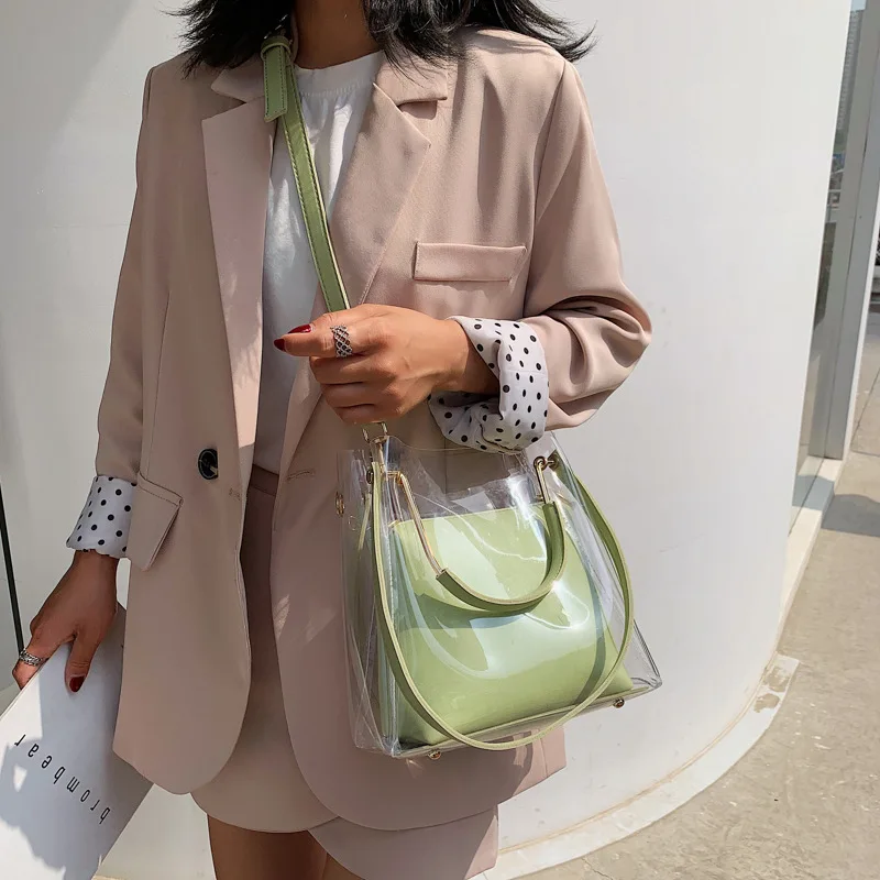 In the popular summer of 2019 small fresh transparent jelly bags with large capacity inclined water bucket bags
In the popular summer of 2019 small fresh transparent jelly bags with large capacity inclined water bucket bags
