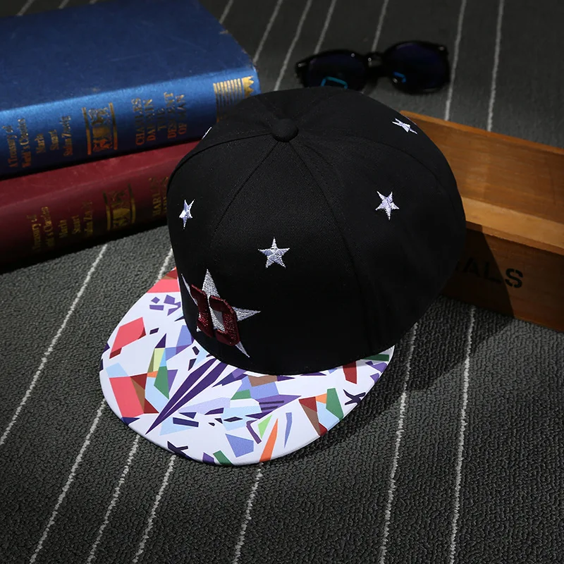 2019 New Letter Embroidery Baseball Cap Men Black and White Solid Color Basketball Cap Hip Hop Hat Sports Cap Fashion Couple Cap
2019 New Letter Embroidery Baseball Cap Men Black and White Solid Color Basketball Cap Hip Hop Hat Sports Cap Fashion Couple Cap