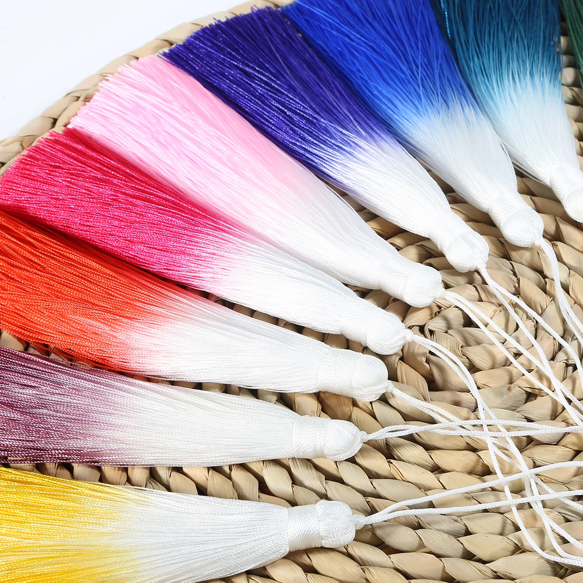 New 13CM Gradient Color Tassel Fringe for Curtain 1PCS Silk Tassel Jewelry Accesorries DIY Sewing Findings Bag Fringe Trim
New 13CM Gradient Color Tassel Fringe for Curtain 1PCS Silk Tassel Jewelry Accesorries DIY Sewing Findings Bag Fringe Trim