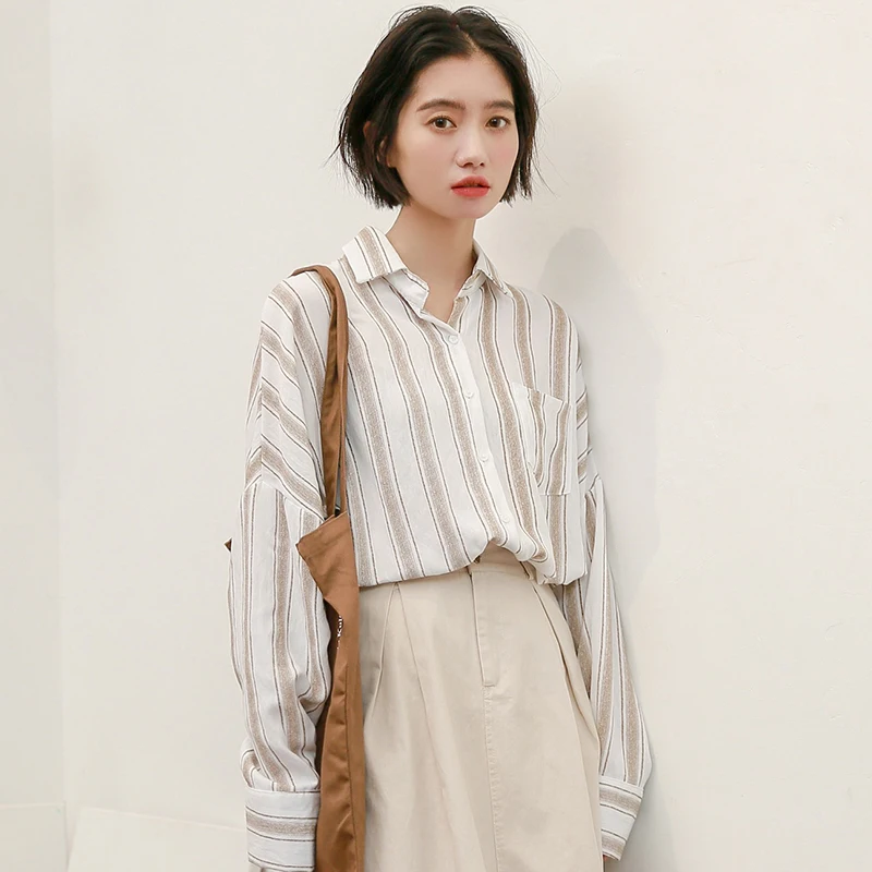 2019 New Autumn Women Shirts Full Sleeve Striped Thin Cotton And Linen Blouse Shirt White Stripes 8981
2019 New Autumn Women Shirts Full Sleeve Striped Thin Cotton And Linen Blouse Shirt White Stripes 8981