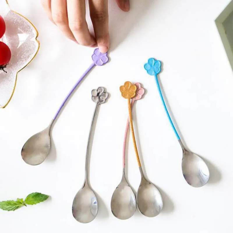 Stainless Steel Clover-shaped Kitten Spoons for Coffee Tea Dessert Drink Mixing Milkshake Spoon Tableware Set Kitchen Supplies
Stainless Steel Clover-shaped Kitten Spoons for Coffee Tea Dessert Drink Mixing Milkshake Spoon Tableware Set Kitchen Supplies