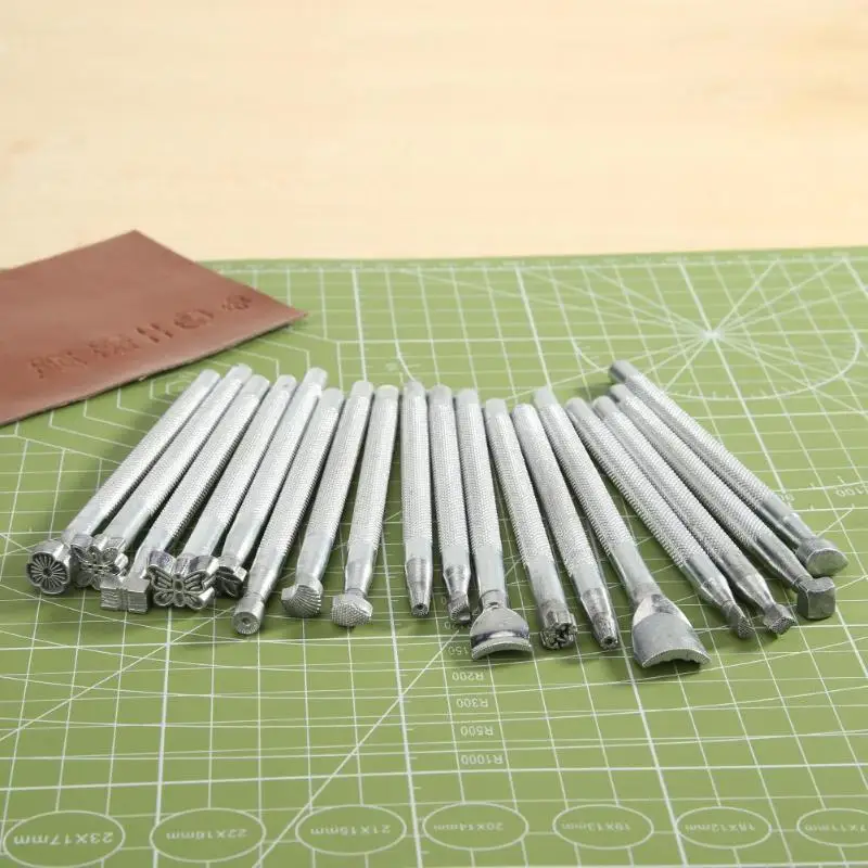 20Pcs DIY Leather Printing Punch Stamps Leathercraft Carving Tool Handmade Leather Craft Tools
20Pcs DIY Leather Printing Punch Stamps Leathercraft Carving Tool Handmade Leather Craft Tools