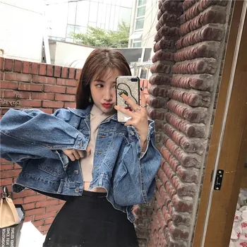 2020 spring new bat sleeve denim jacket female short loose student 
2020 spring new bat sleeve denim jacket female short loose student