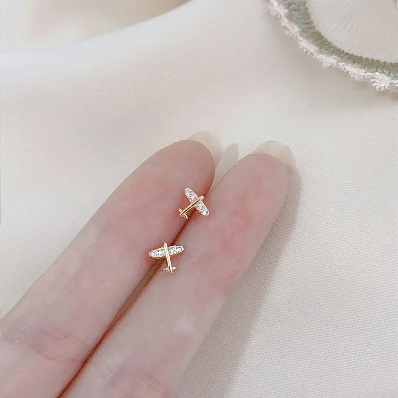 Mini 925 Sterling Silver Small Aircraft tiny Ear Bones Gold Fresh Stud Earrings For Women girls
Mini 925 Sterling Silver Small Aircraft tiny Ear Bones Gold Fresh Stud Earrings For Women girls