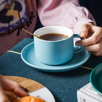 Nordic Simple Cup Handmade High Quality Ceramic Ceramic Saucer Spoon Set Eco Friendly Utensil Cup Xicara Home Drinkware DB60BD
Nordic Simple Cup Handmade High Quality Ceramic Ceramic Saucer Spoon Set Eco Friendly Utensil Cup Xicara Home Drinkware DB60BD