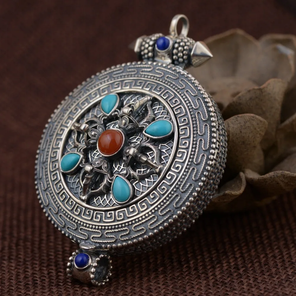 silver-gau-box-pendant003I
