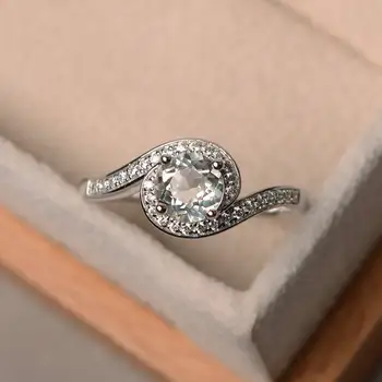 Creative Temperament S925 Sterling Silver Inlaid Round Four-claw Twisted Arm Diamond Ring Wild Ladies Engagement Ring Ring
Creative Temperament S925 Sterling Silver Inlaid Round Four-claw Twisted Arm Diamond Ring Wild Ladies Engagement Ring Ring