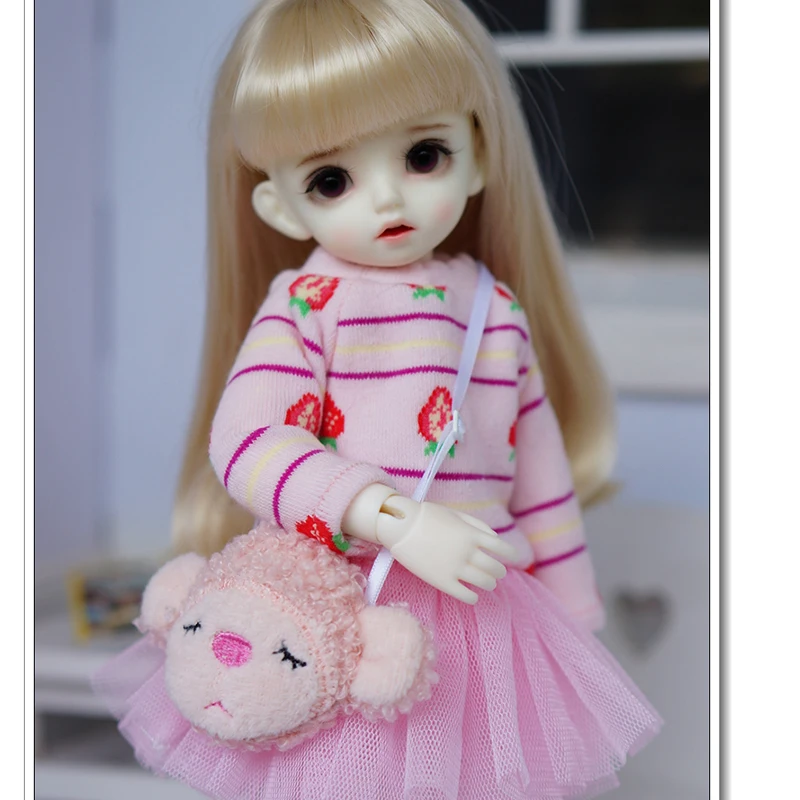 BJD clothes 1/6 doll suit strawberry sweater + gauzy skirt for 1/6 YOSD MYOU imda3.0 doll accessories doll clothes
BJD clothes 1/6 doll suit strawberry sweater + gauzy skirt for 1/6 YOSD MYOU imda3.0 doll accessories doll clothes