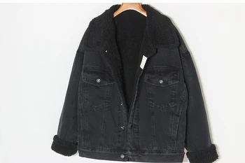 Winter Thick Warm Black Denim Women Short Lamb plush Jeans Jacket Coat Vintage Large size Loose Outerwear Female
Winter Thick Warm Black Denim Women Short Lamb plush Jeans Jacket Coat Vintage Large size Loose Outerwear Female