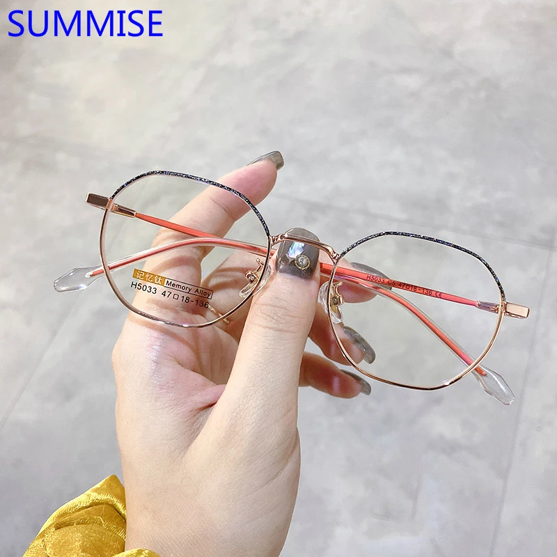 SUMMISE Titanium Eyeglasses Frame Woman Myopia Glasses Frame Customize Optical Myopia Glasses Women 2020 Ultra-light Top Quality
SUMMISE Titanium Eyeglasses Frame Woman Myopia Glasses Frame Customize Optical Myopia Glasses Women 2020 Ultra-light Top Quality